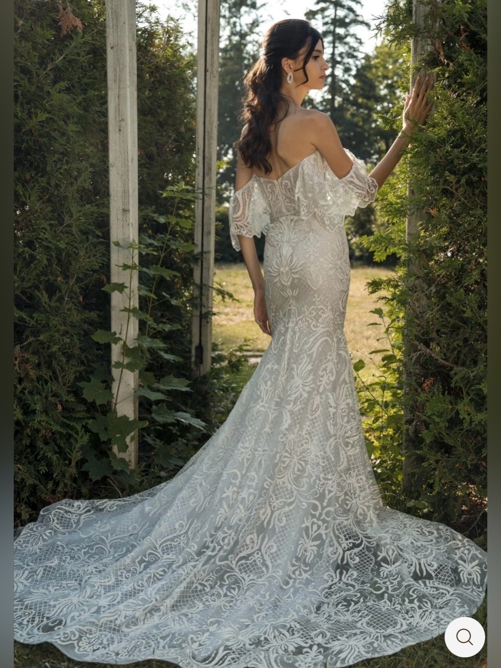 Andrea & Leo fitted silhouette trumpet wedding dress detachable sleeves